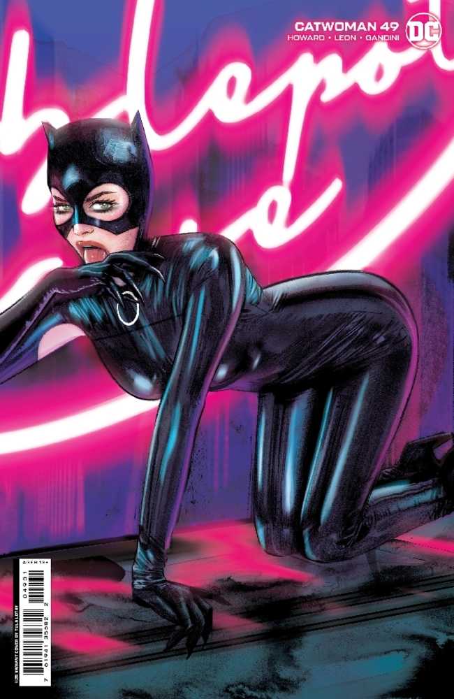 CATWOMAN #49 COVER D 1:25 TULA LOTAY CARD STOCK VARIANT